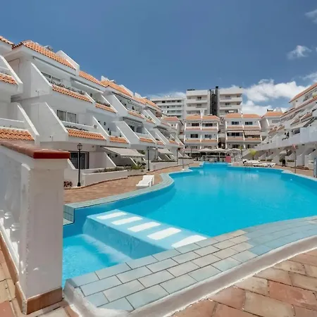 Apto Blue Pool Floritas شقة