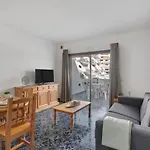 Apto Blue Pool Floritas Apartman *